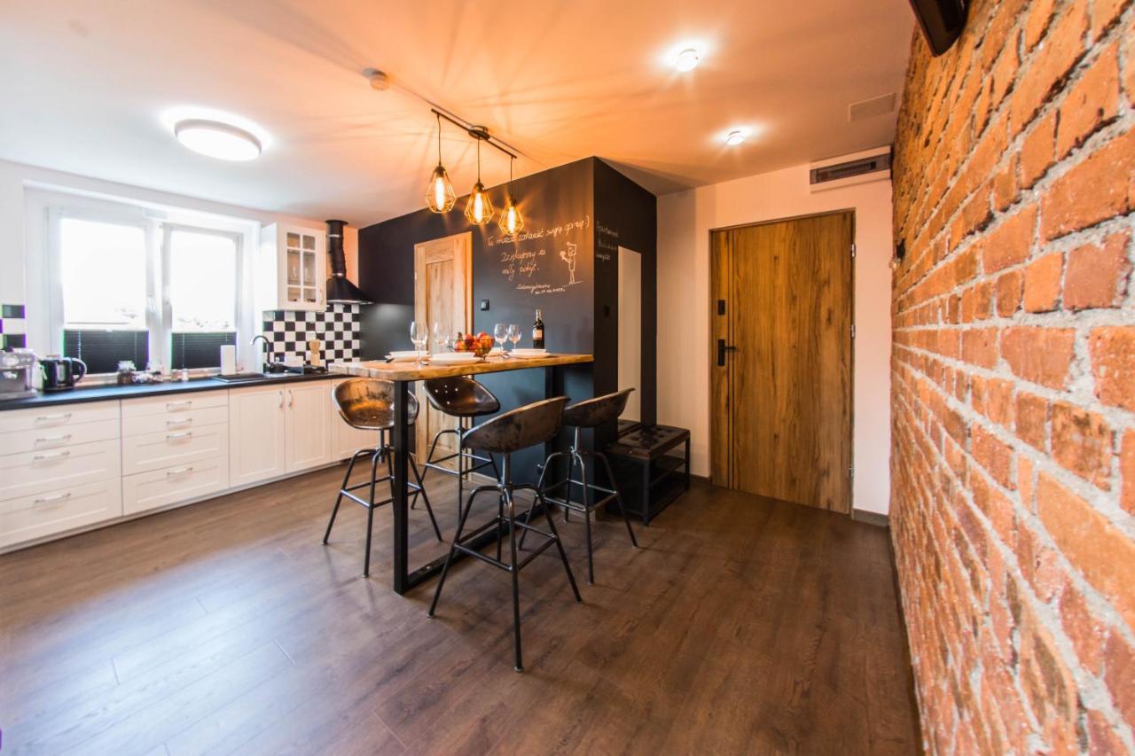 Apartament Wita Stwosza Jelenia Góra Exteriör bild
