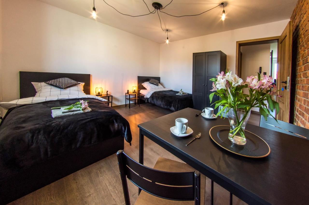 Apartament Wita Stwosza Jelenia Góra Exteriör bild