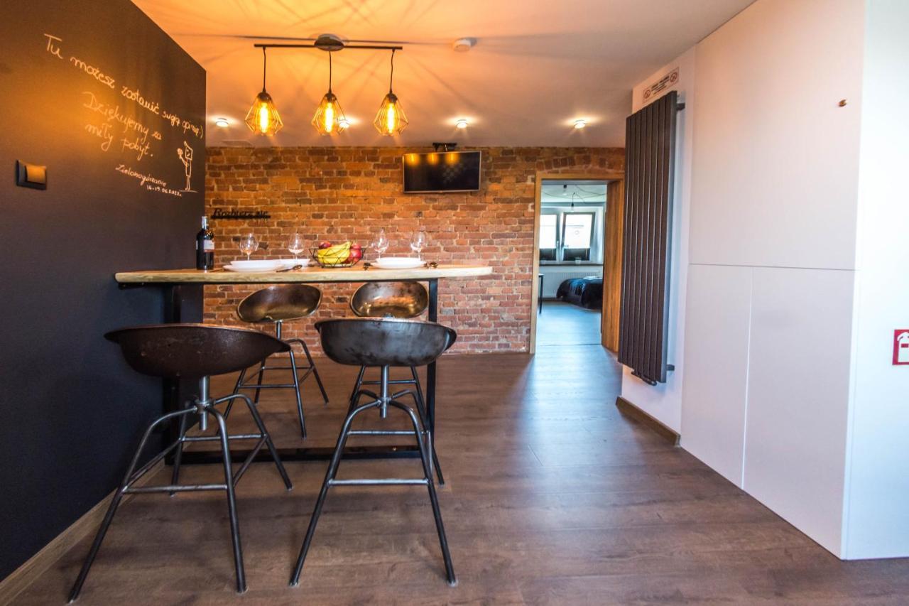 Apartament Wita Stwosza Jelenia Góra Exteriör bild
