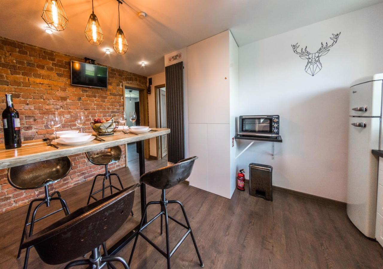Apartament Wita Stwosza Jelenia Góra Exteriör bild