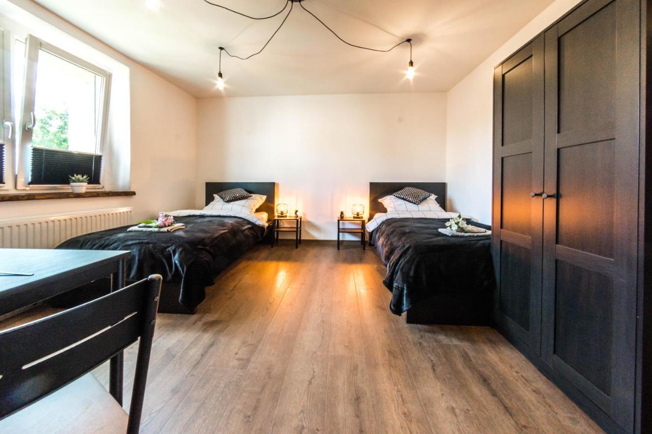 Apartament Wita Stwosza Jelenia Góra Exteriör bild