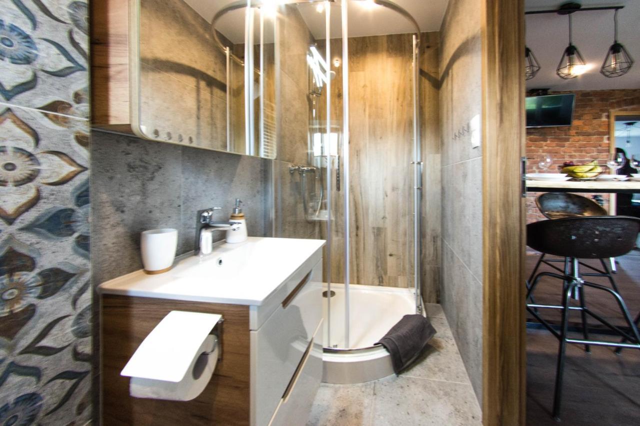 Apartament Wita Stwosza Jelenia Góra Exteriör bild